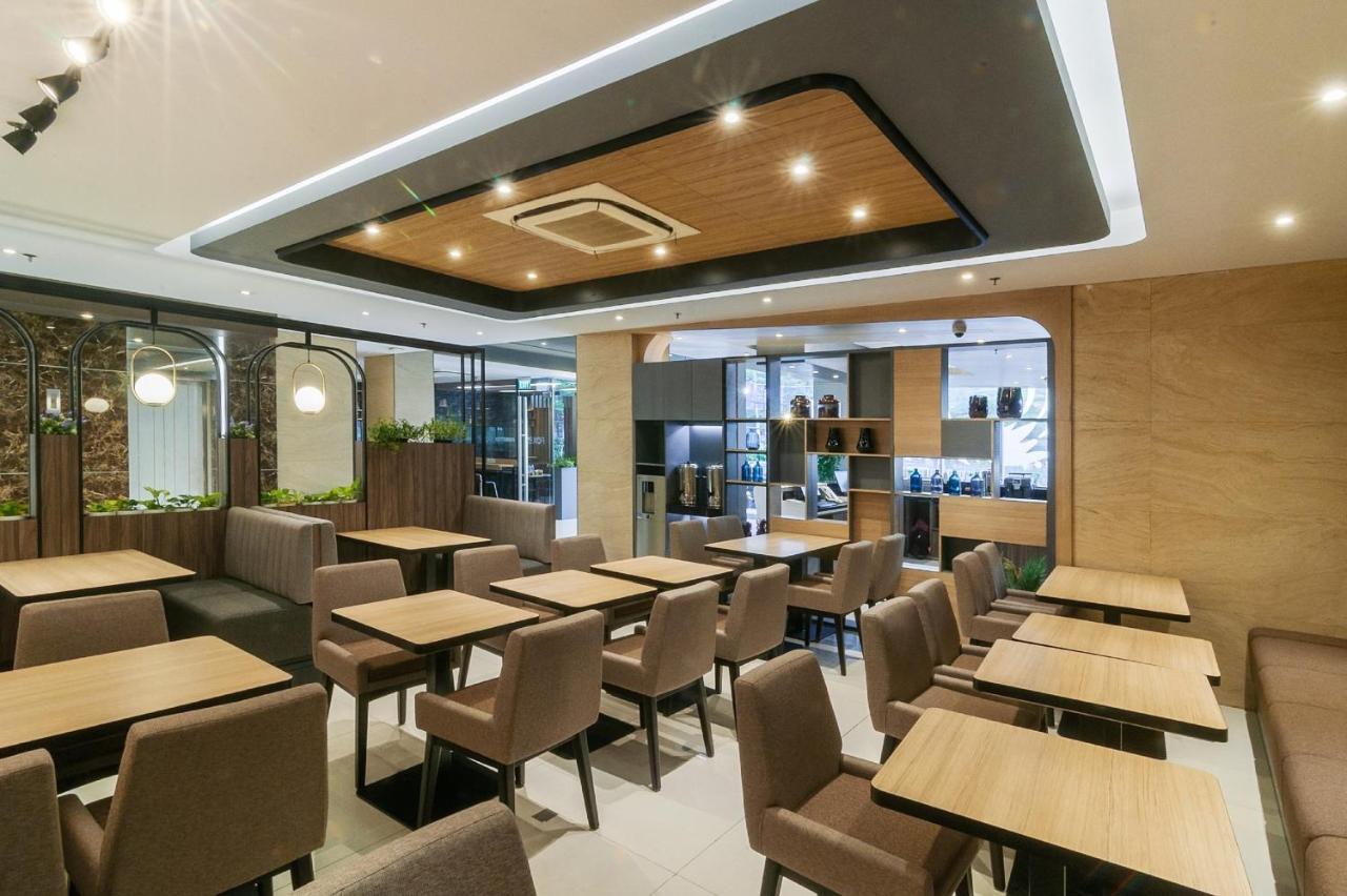 Fox Lite Grogol Jacarta Exterior foto